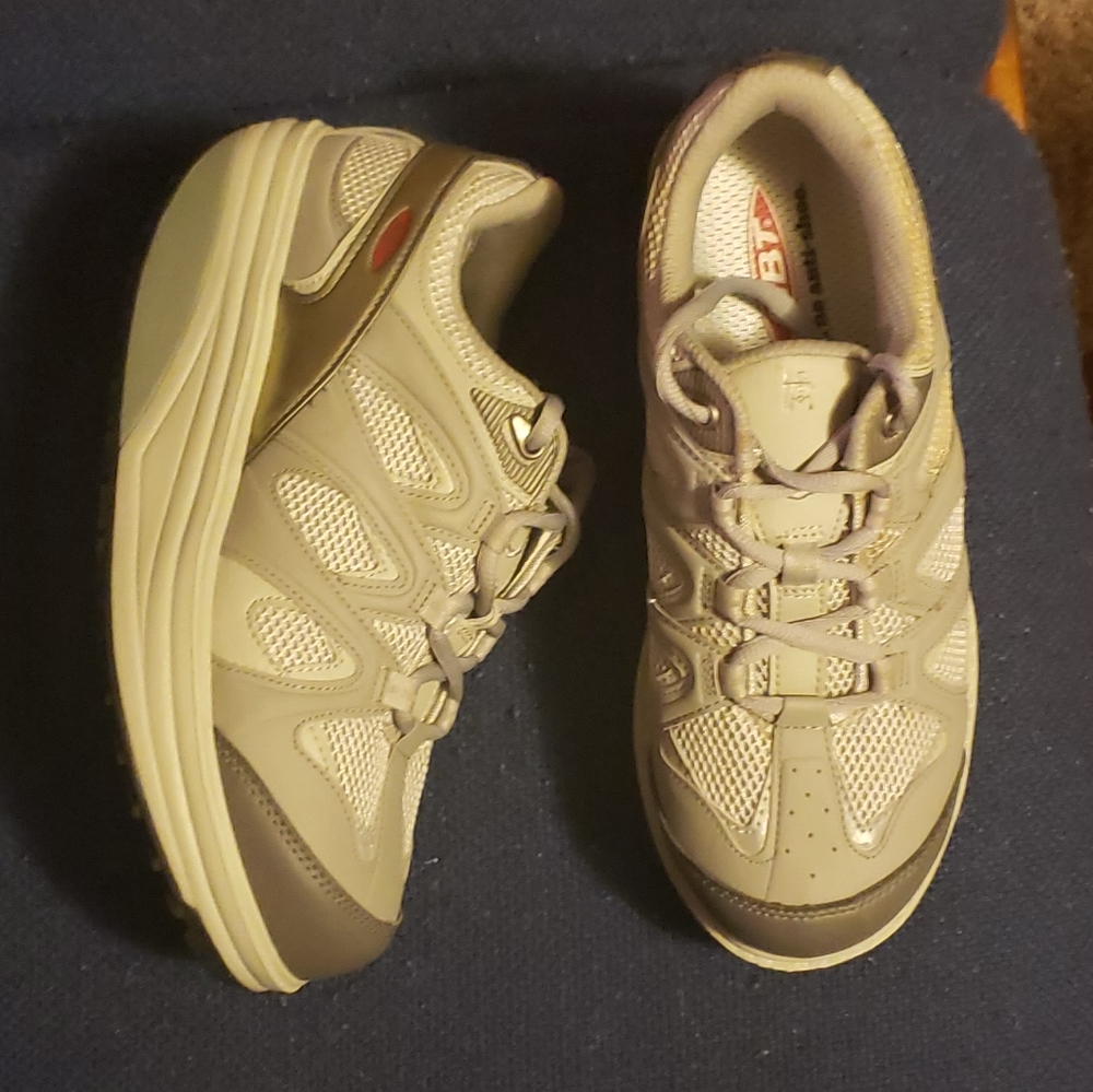 MBT Anti Shoe
